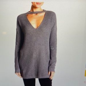 ❤️❤️Vince Camuto Ribbed Choker V Neck Cutout Sweater - size S great cond…